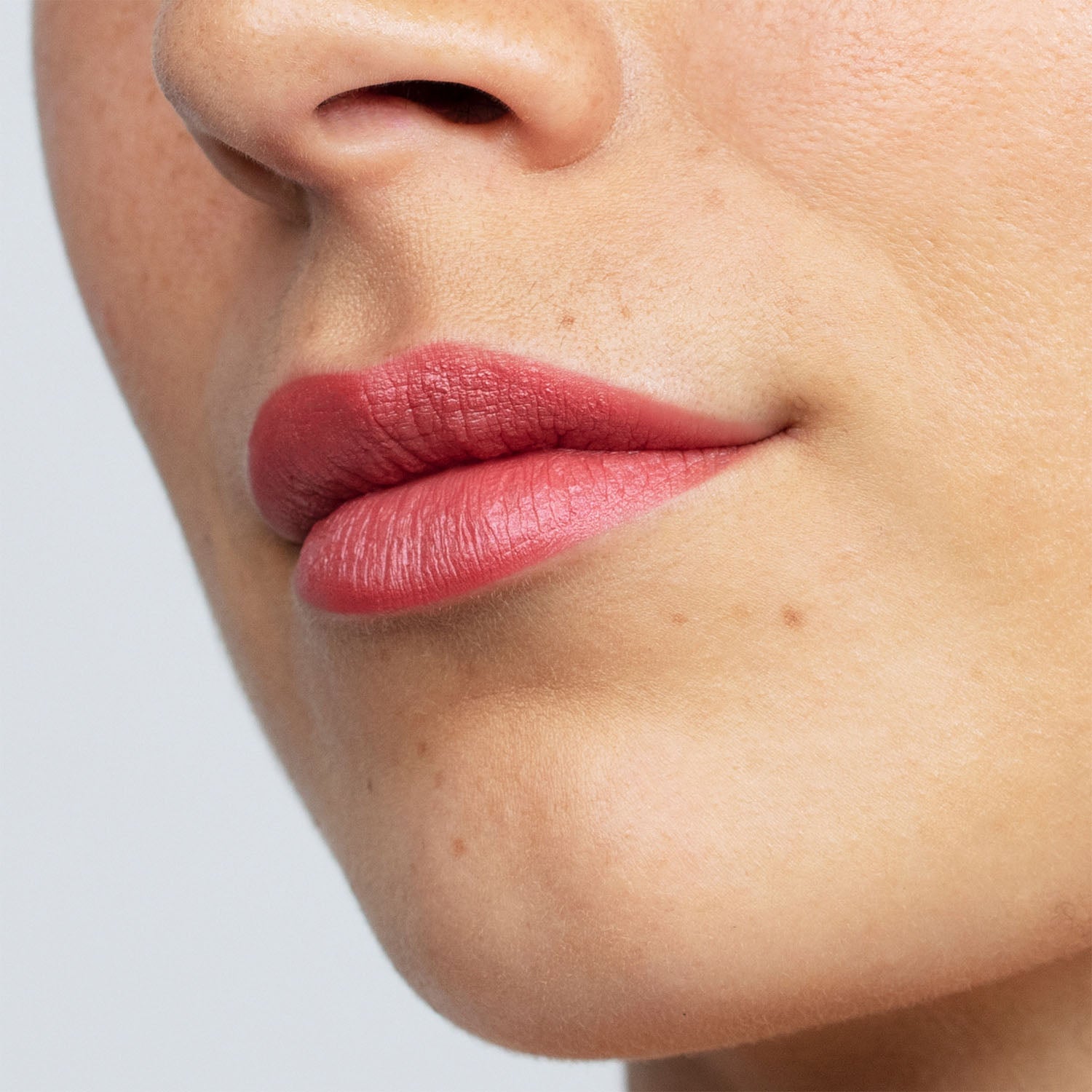 Dusky Sound Pink - Moisture-Boost Natural Lipstick 4g